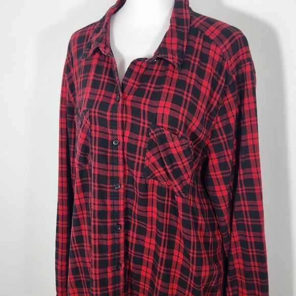 Beach Lunch Lounge Red and Black Plaid Flannel with Gathered Back Detail Size XL - Picture 3 of 9